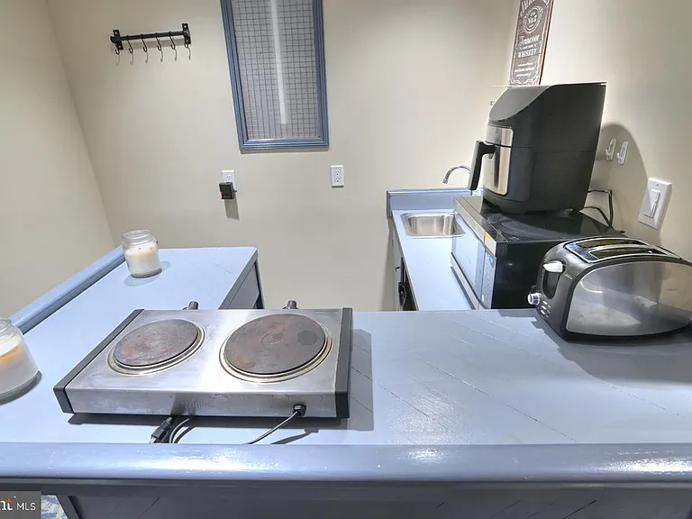 4304 Silas Hutchinson Dr — Photo 24