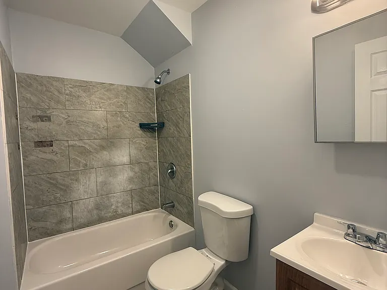 69 W Main St #3L — Photo 3