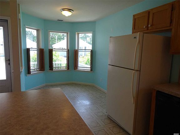 2nd image of 5101 Village Cir E