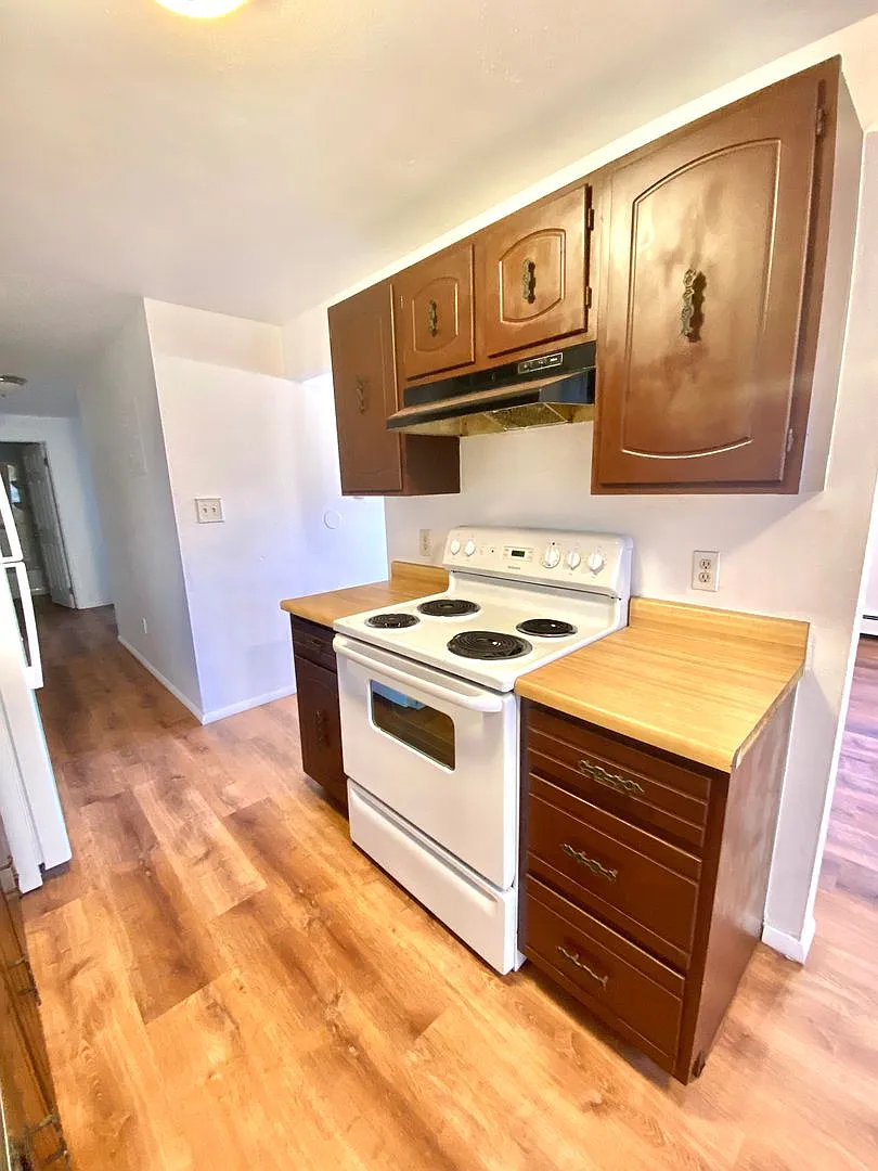 2905 Glendale Drive — Photo 1