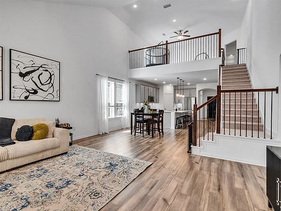 5th image of 25832 Rugosa Dr