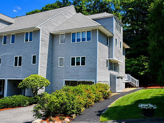 2nd image of 701 Sherwood Forest Ln #701