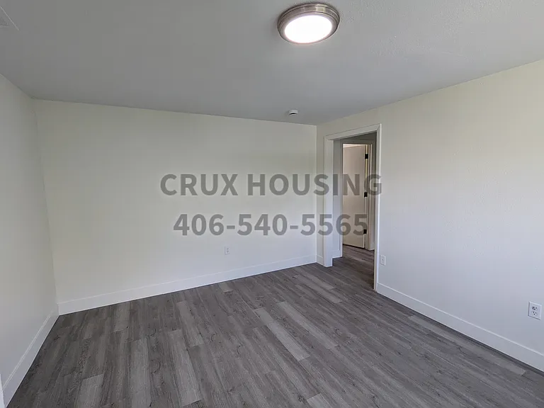 621 6th Ave N #5 — Photo 3