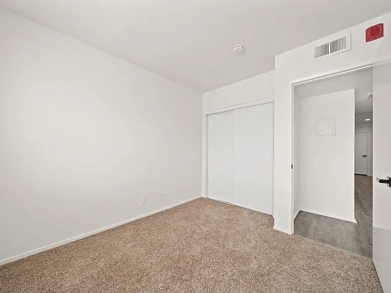 730 Pine Ave. — Photo 19