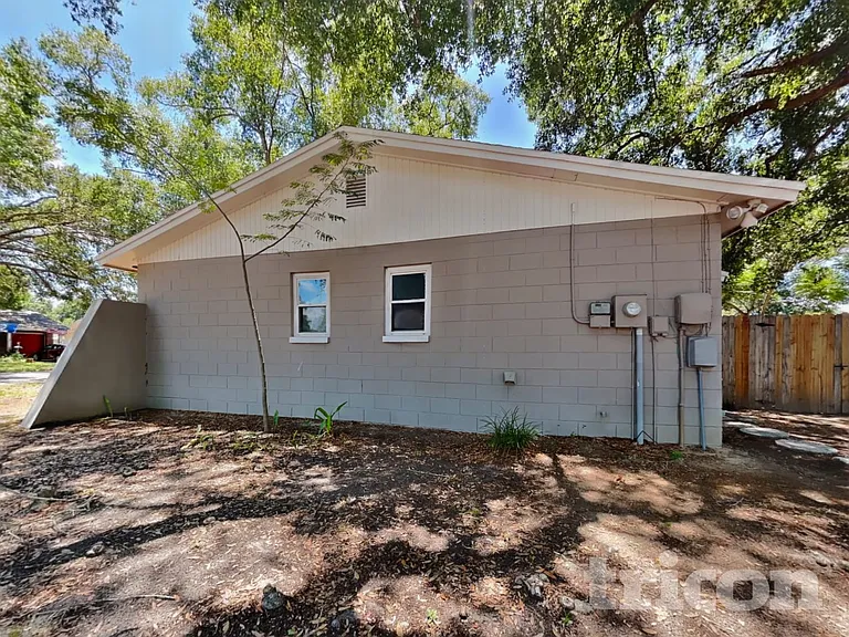702 Falkirk Ave — Photo 16