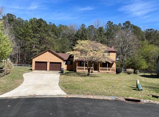 7182 Silverstone Ct, Fayetteville, NC 28304