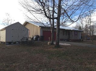 121 Cash Rd, Albany, KY 42602