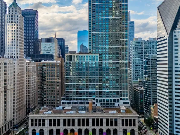 130 N Garland Ct APT 3403, Chicago, IL 60602