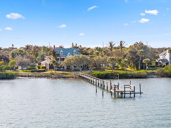 3rd image of 2515 N Indian River Drive