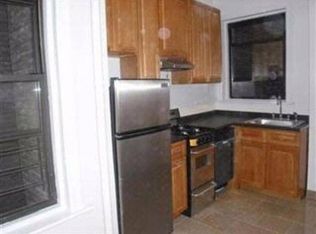 E 105 St, New York, NY 10043