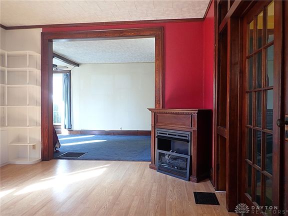 5th image of 312 E Water St