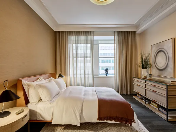 303 Park Avenue image 7 of 28