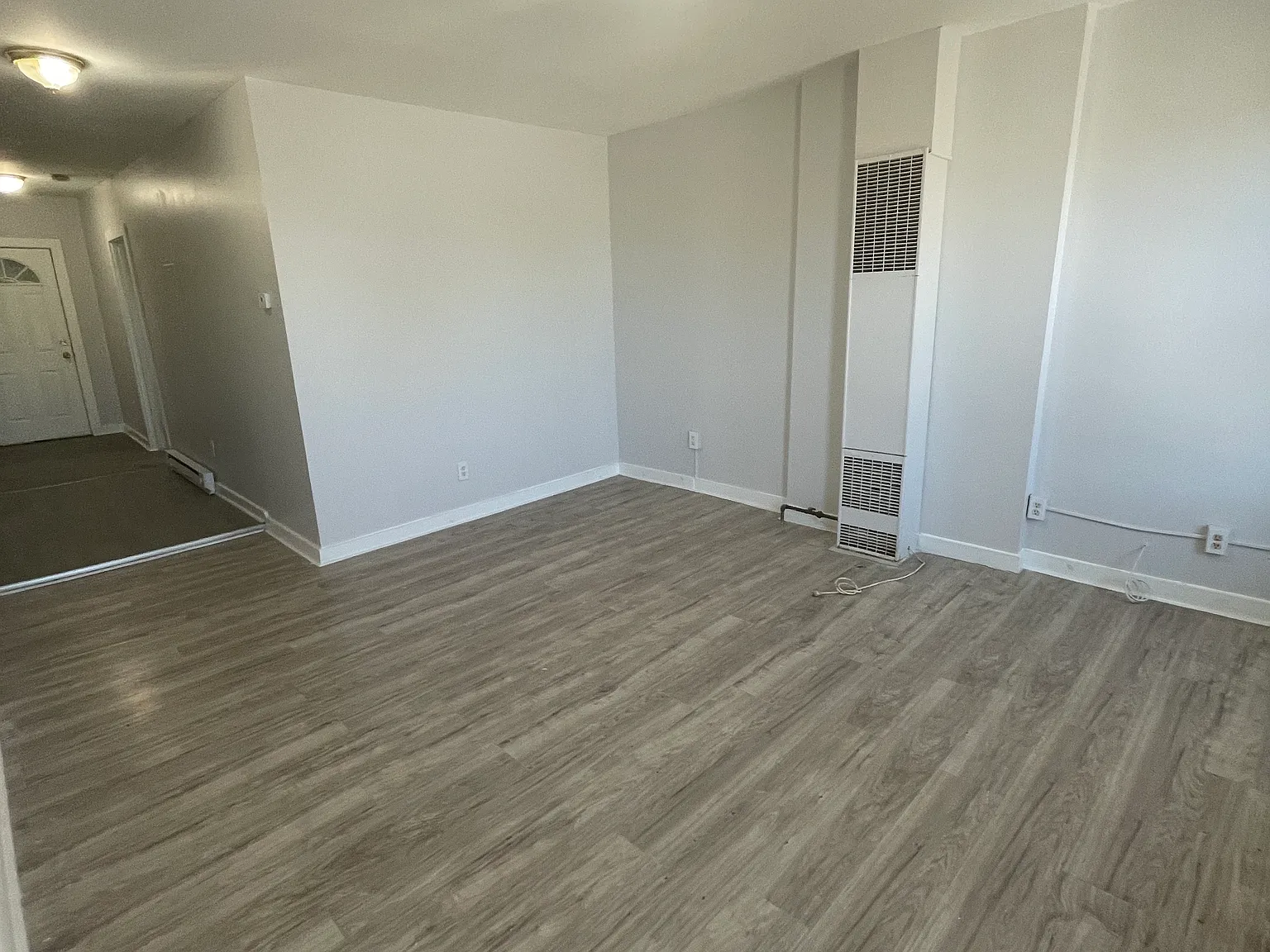 2 bed, $1,200 — Photo 2