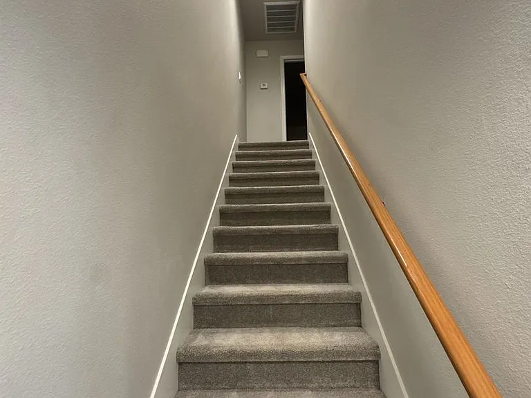 414 S Summit St #101-104 — Photo 12