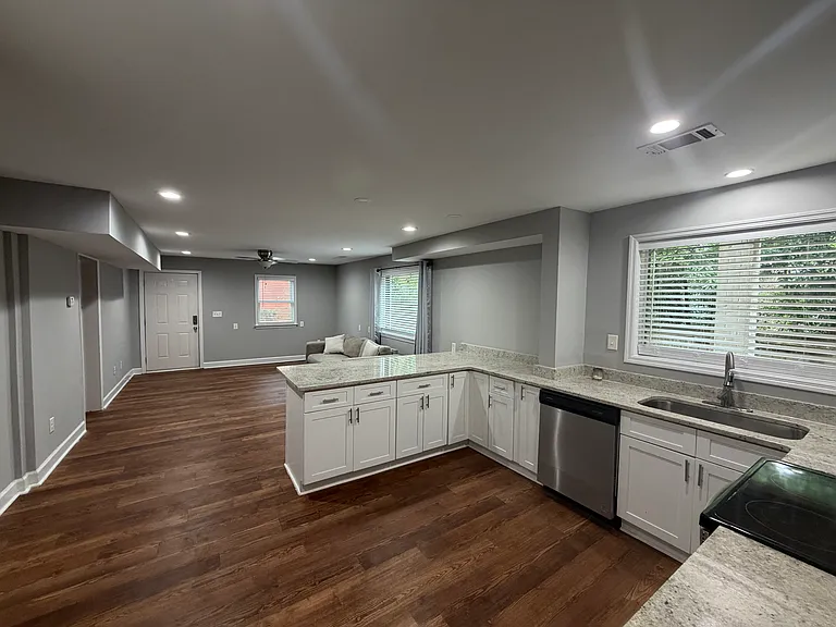 436 Sycamore Dr #436 — Photo 9