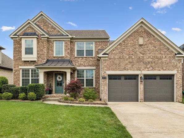 1212 Stockwell Dr, Murfreesboro, TN 37128