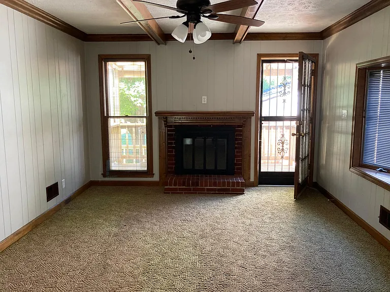 3405 Bryan Way — Photo 9