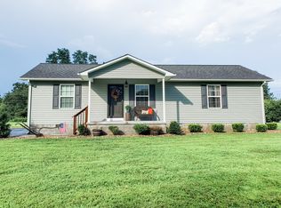 74 Grandview Dr, Crossville, TN 38555