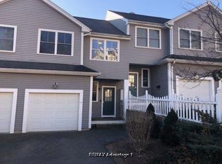 25 Johnson St #B, Worcester, MA 01604