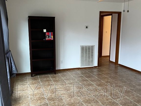 2nd image of 4404 Tynemouth Dr