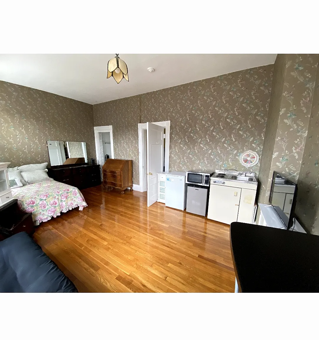 50 Hereford St — Photo 2