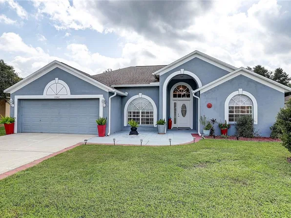 2242 Towering Oaks Cir, Seffner, FL 33584