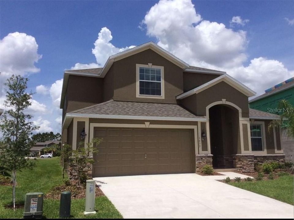1st image of 1653 Thetford Cir