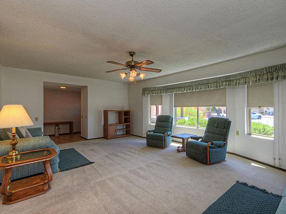 5th image of 886 Leisure World