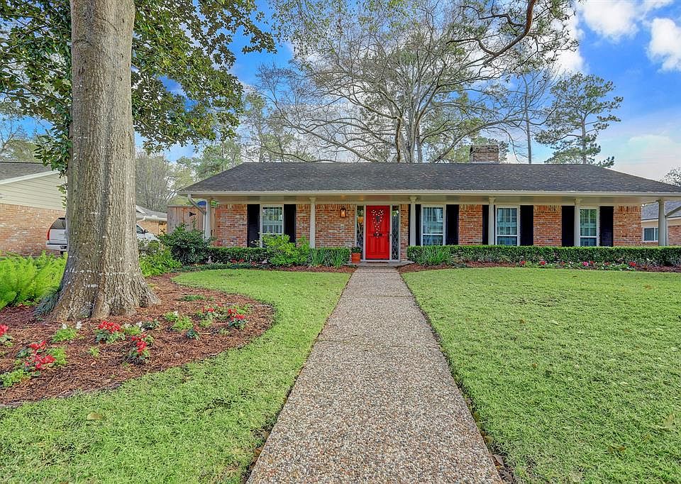 1st image of 10215 Candlewood Dr