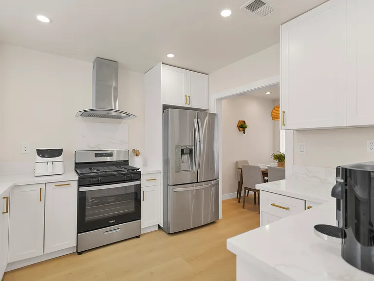 E Lemon Ave — Photo 2
