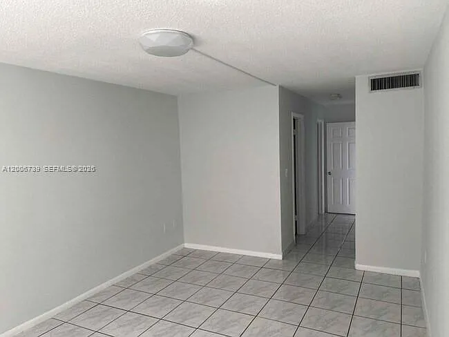 1701 NE 191st St #A106 — Photo 5