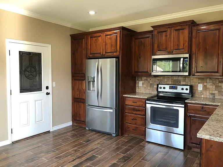 102 Elkhorn Dr — Photo 5