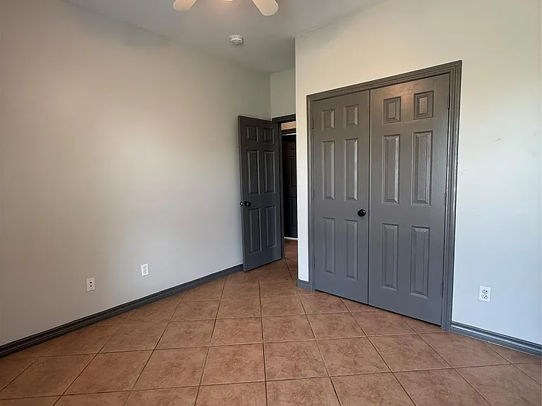 1014 One Oak Chase Rd #16 — Photo 12