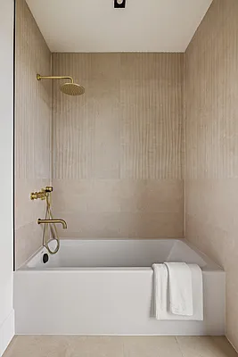 Bathroom, photo 1