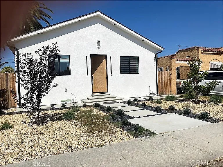 5923 Haas Ave