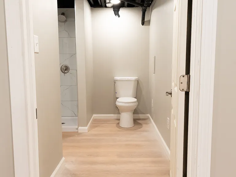 144 Texas Ave — Photo 30