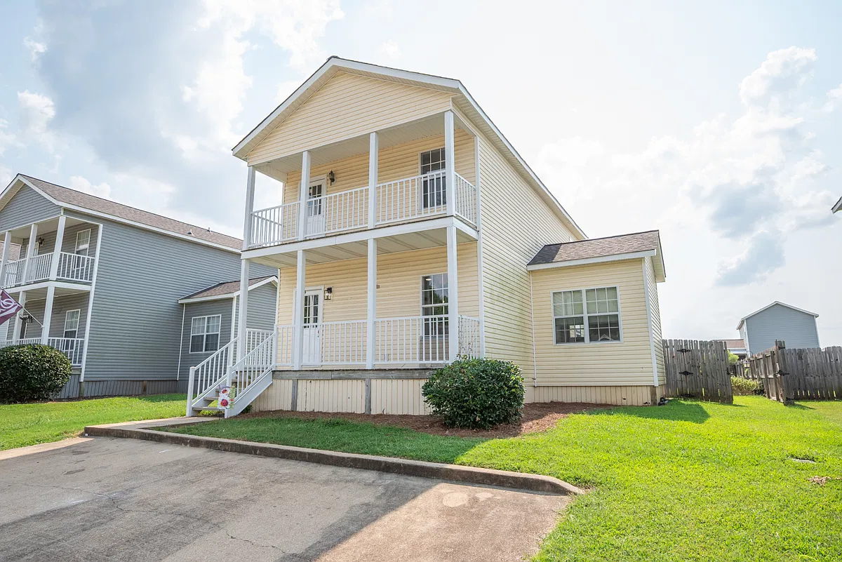 3 bed, 1707 sqft, $2,250 — Photo 2