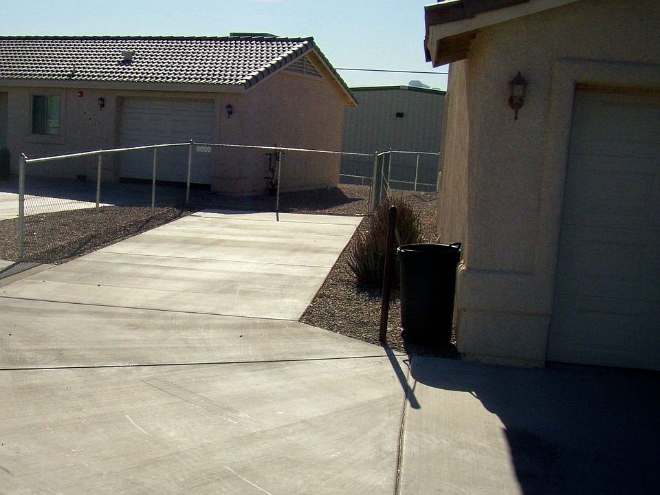 Building Photo 3