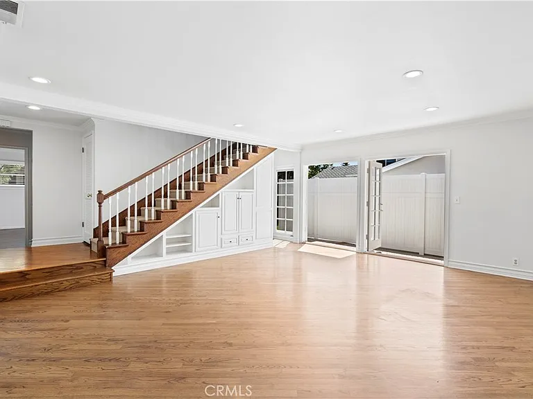 508 Redlands Ave — Photo 10