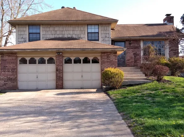 1621 W Wabash St, Olathe, KS 66061