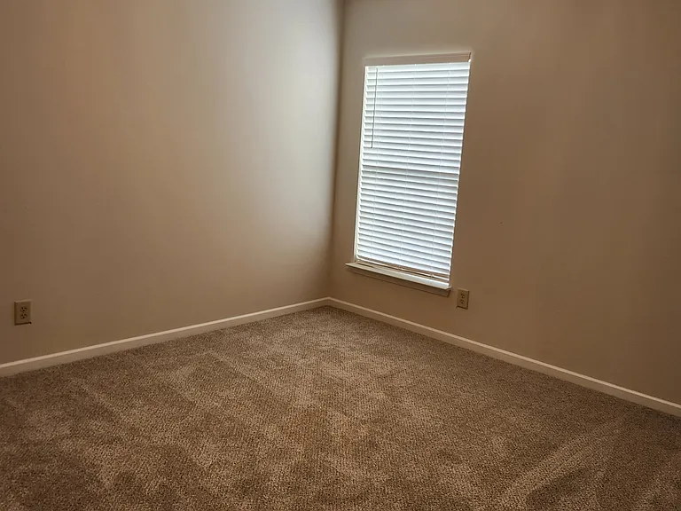 5805 Amber Ln — Photo 27