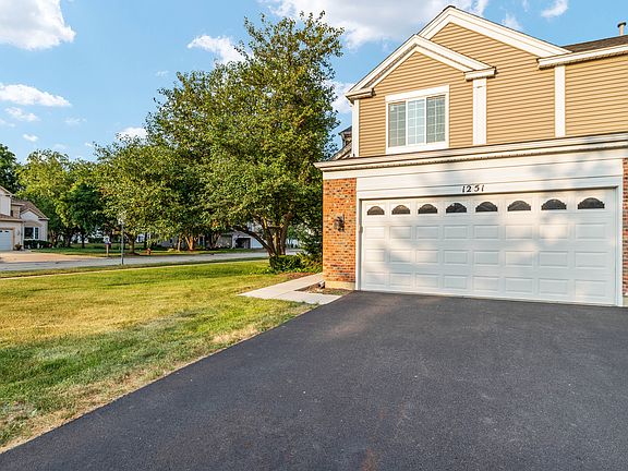 3rd image of 1251 River Ash Ct