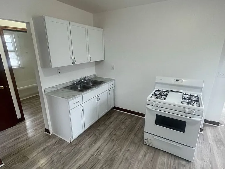 3911-3913 N 20th St. (Duplex)(Ace Property) — Photo 8