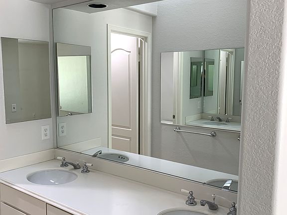 4th image of 12926 Carmel Creek Rd Unit 43