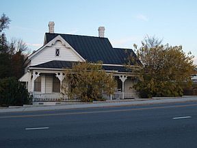 1st image of 302 W Washington St