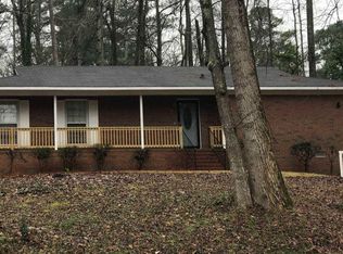 224 Laurel Ln, Lagrange, GA 30241