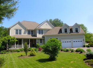 14 S Orchard Dr, Amherst, MA 01002