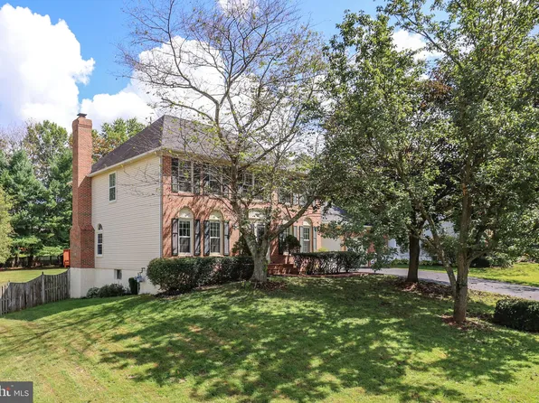 13903 Andorra Dr, Woodbridge, VA 22193