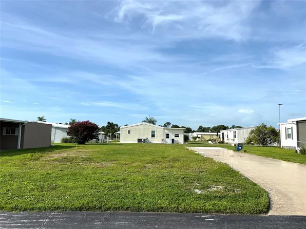 625 Los Altos #380, North Pt, FL 34287