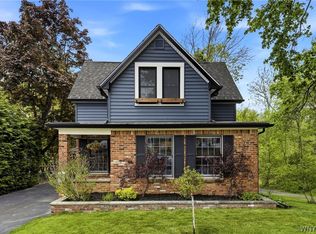 82 Crescent Ave, Hamburg, NY 14075
